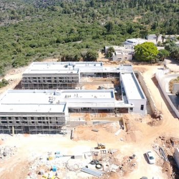 תצלום אווירי מהשטח של בניית בית ספר גרנות הגליל